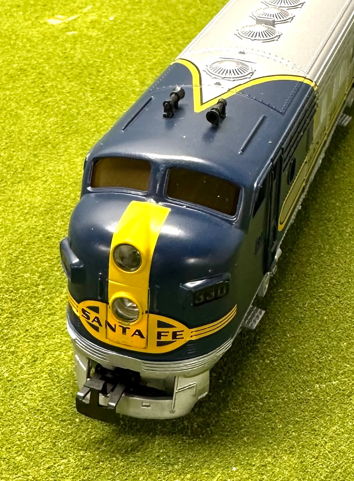 Marklin Digital HO 3662 ATSF Santa Fe Diesel Locomotive GM EMD F7