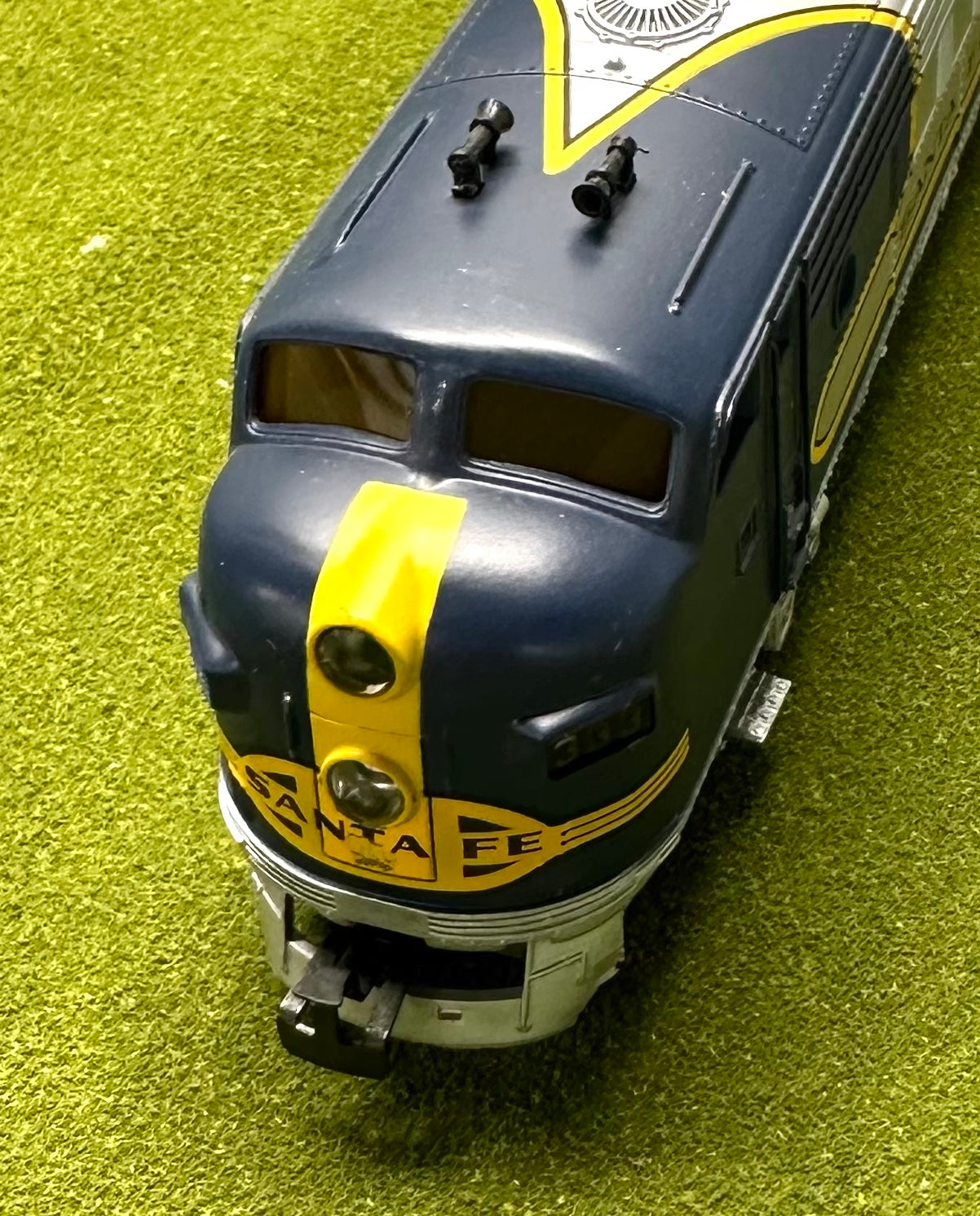 Marklin Digital HO 3662 ATSF Santa Fe Diesel Locomotive GM EMD F7