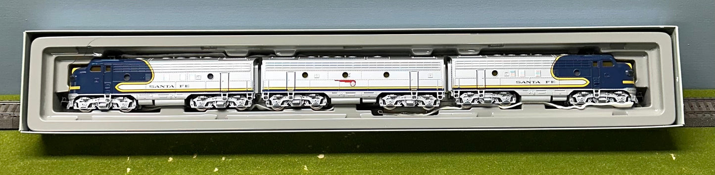 Marklin Digital HO 3662 ATSF Santa Fe Diesel Locomotive GM EMD F7
