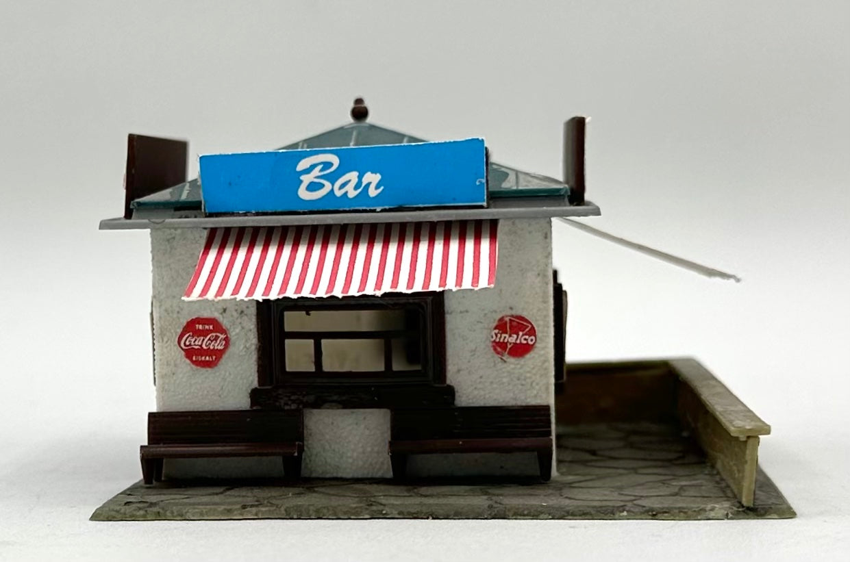 HO Scale Roadside Snack Bar Custom/Weathered Painted Fully Assembled.