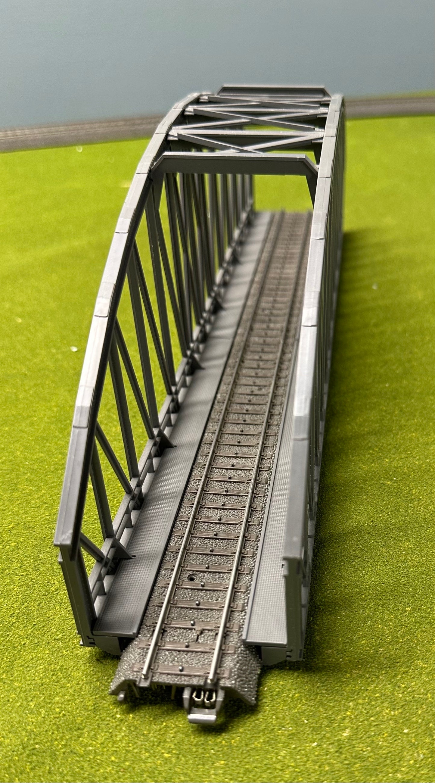 Marklin 74636 HO Scale C-Track Arched Bridge with C Track Fitted
