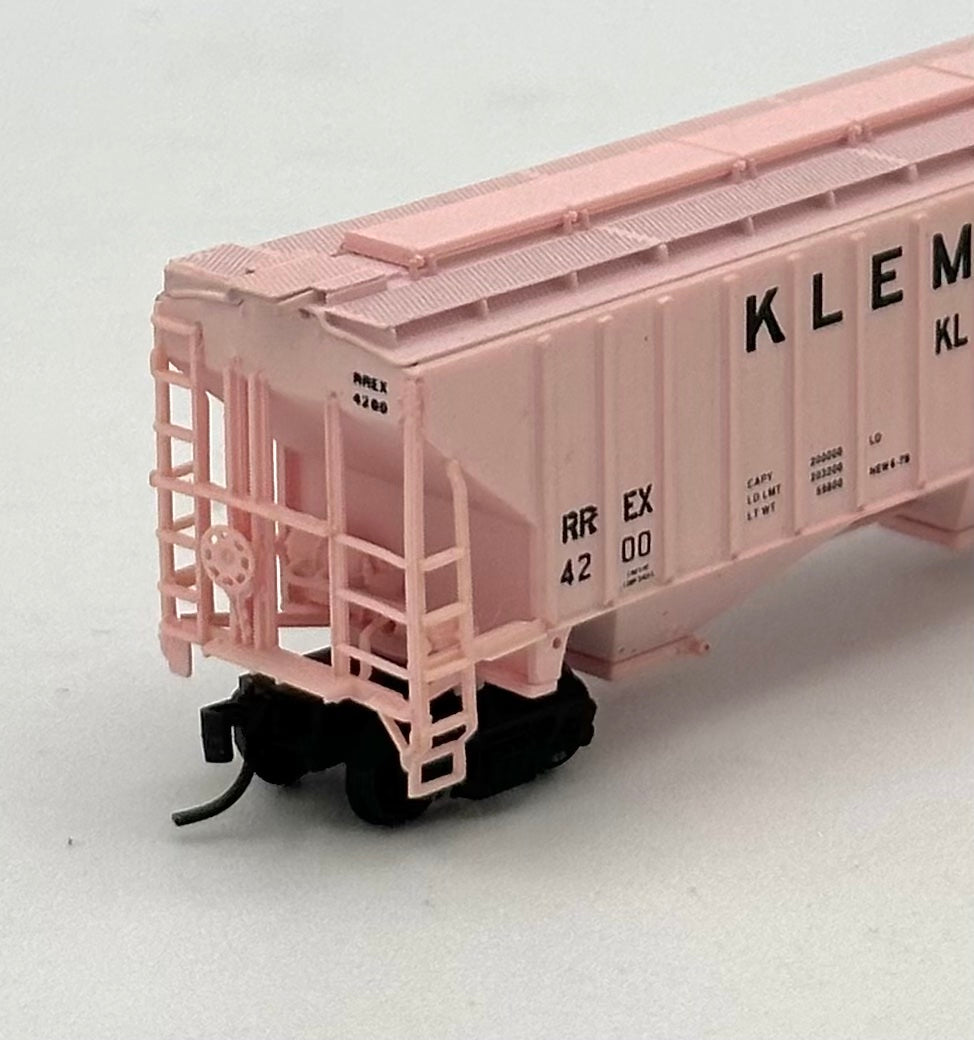 InterMountain N Scale Klemme Coop 3 Bay Covered Hopper