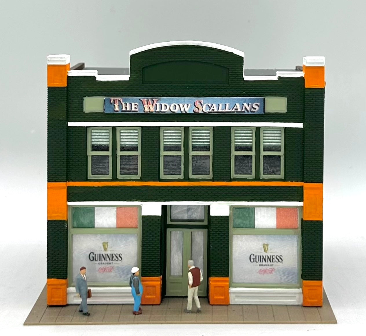Woodland Scenics HO Scale Custom Painted "The Widow Scallans" Irish Pub/Bar Fully Assembled. Lighted