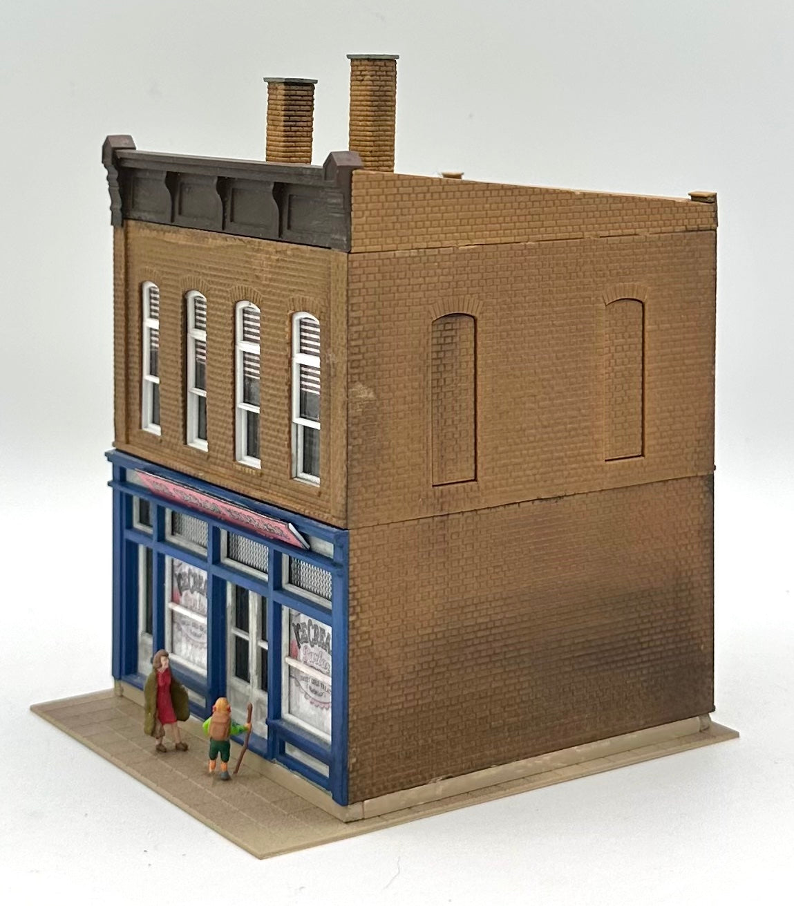 HO Scale 2-Story Building Custom Painted/Weathered "Ice Cream Express"