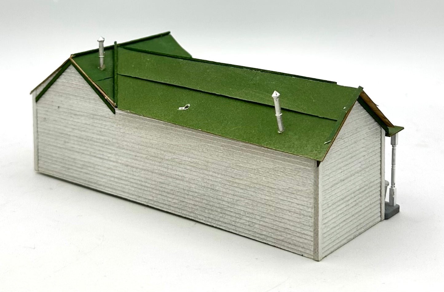 HO Scale Laser Cut Wood Custom Painted Single Story Country Roadside Store Fully Assembled