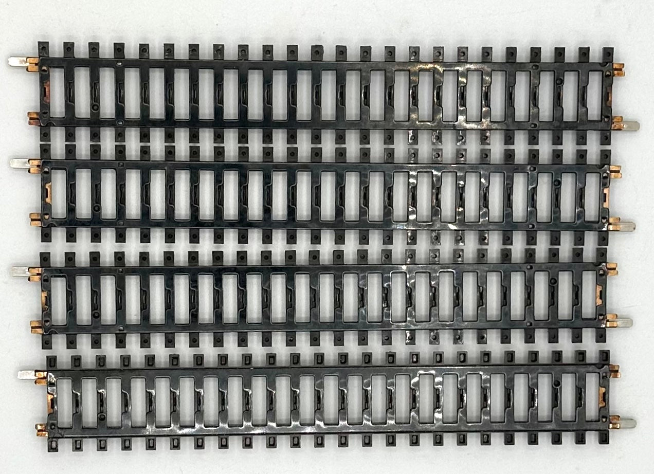 Marklin 2200 HO K-Track 3- Rail Straight Track 7 1/2" 4 pc Pack