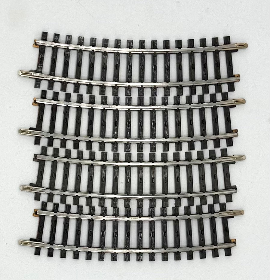 Marklin 2233 HO K-Track 3-Rail Curve Track 16 3/4" 424.6mm 15 Degrees 4 pc Pack