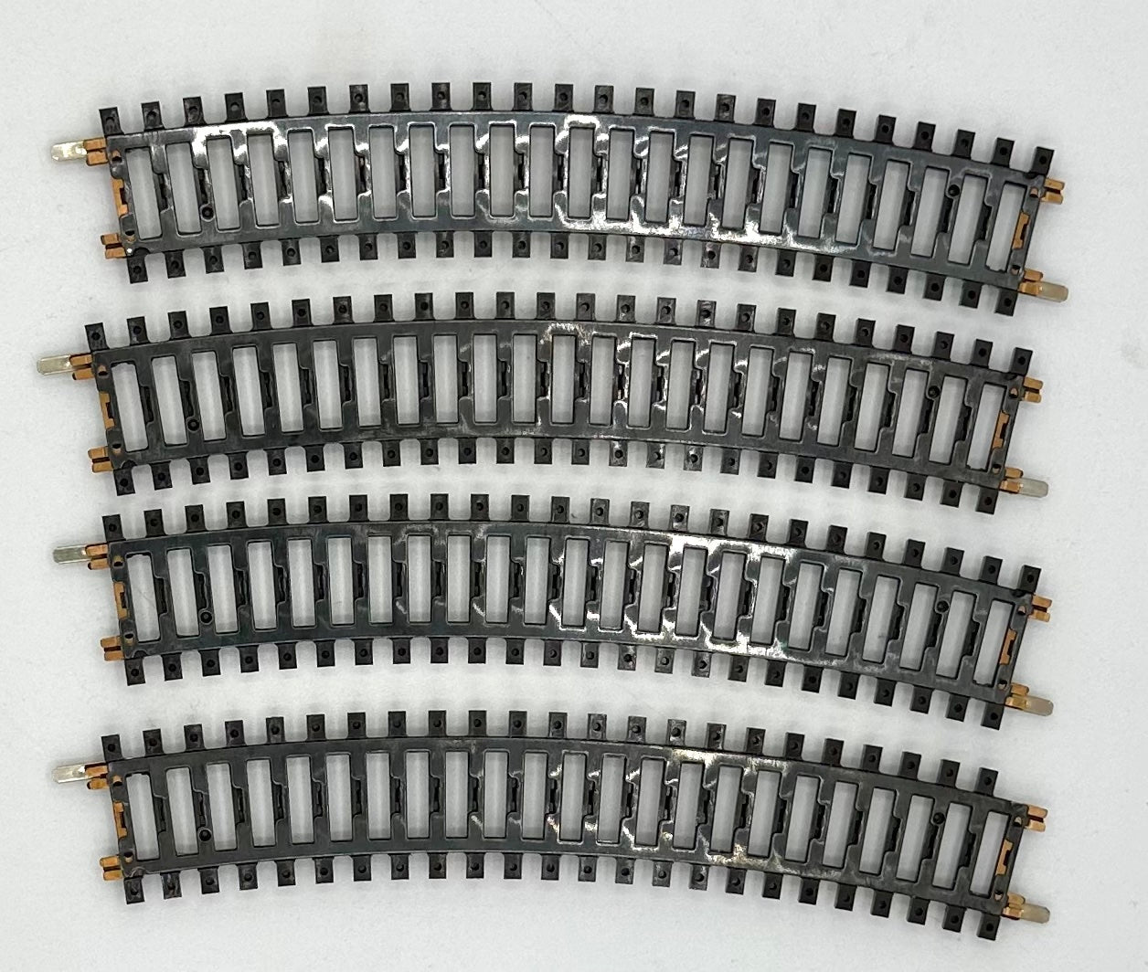 Marklin 2232 HO K-Track 3-Rail Curve Track 16 3/4" 425 mm 22 Degrees 4 pc Pack