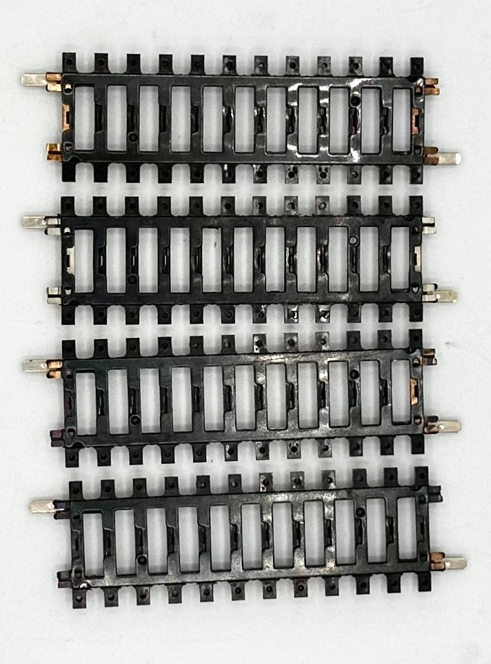 Marklin 2201 HO K-Track 3- Rail 3 9/16" 90mm Straight Track 4 pc Pack