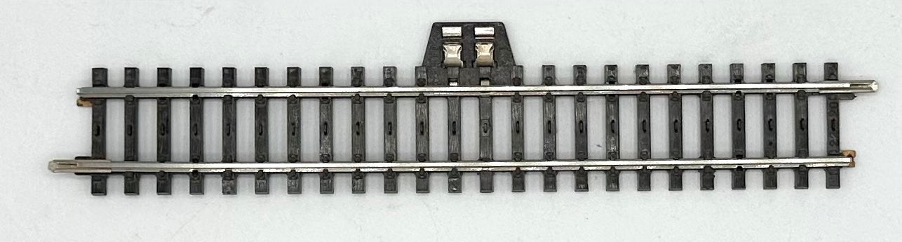 Marklin 2201 HO K-Track 3- Rail 7 3/32" 180mm Straight Feeder Track