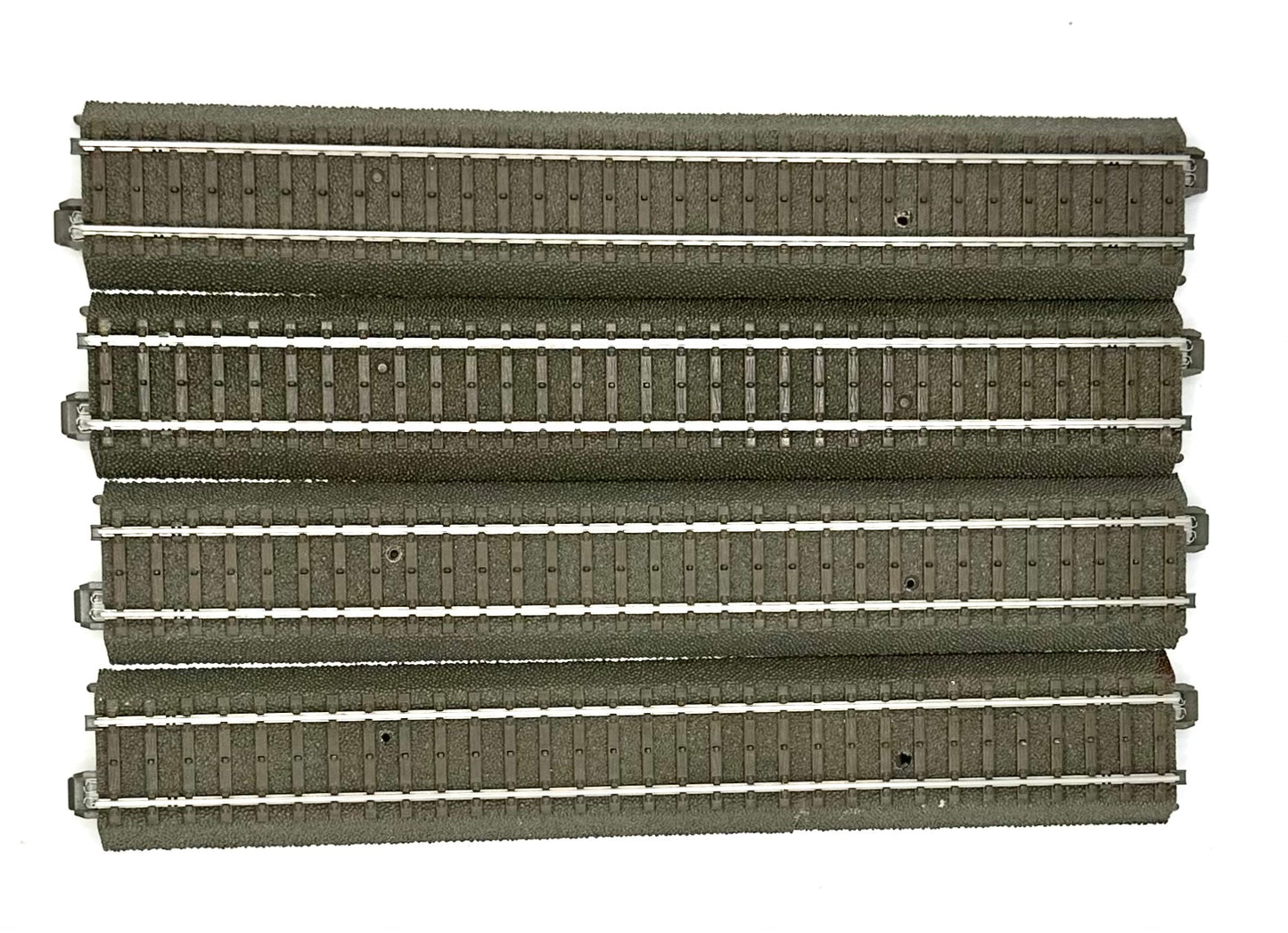 Marklin 24236 HO C-Track 3- Rail 9 5/16" 236.1mm Straight Track 4pc Pack