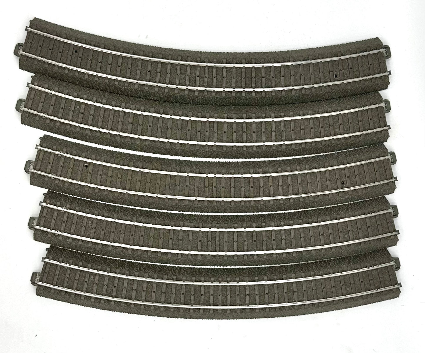 Marklin 24330 HO C-Track 3- Rail 20 1/4" 515mm*30 Degrees Curved Track 5pc Pack