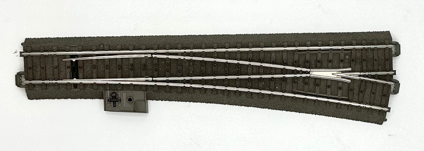 Marklin 24712 HO RH Wide Radius C-Track 3- Rail Turnout 9 5/16" 236.1mm 1pc