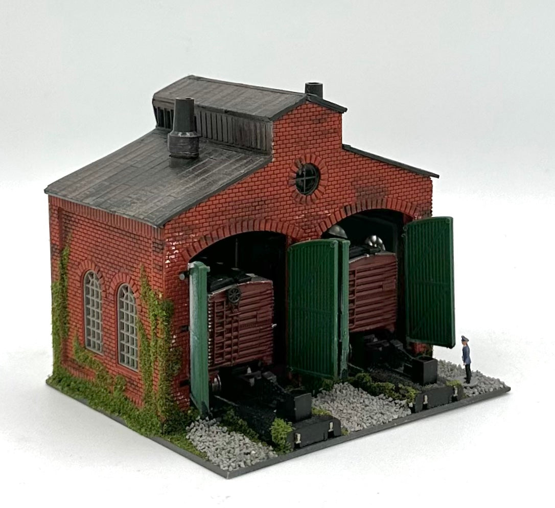 N Scale Weathered Custom Built/Painted Backdrop 2 Stall Engine Shed, and Yard Diorama.