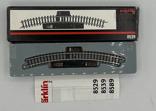 Marklin Z Scale 8539 1x r220mm*30' Curved Circuit Track .
