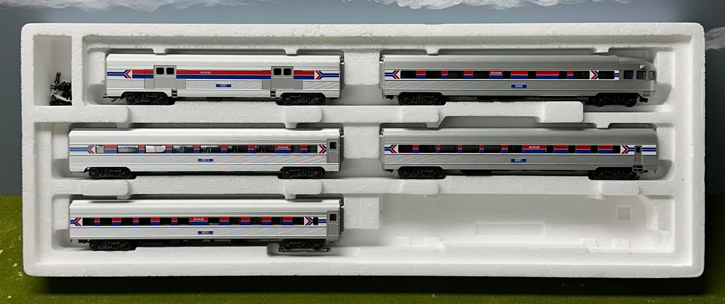 Marklin 43600 HO 3-Rail AC 5pc Amtrak Passenger Car Streamliner Set