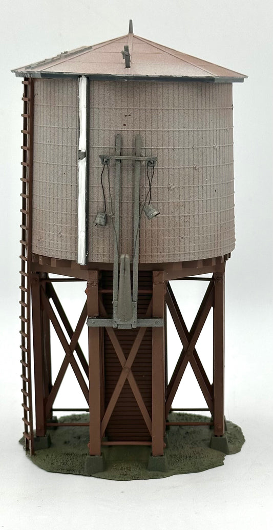 Atlas #703 HO Scale Custom Painted Weathered Trackside Water Tank.