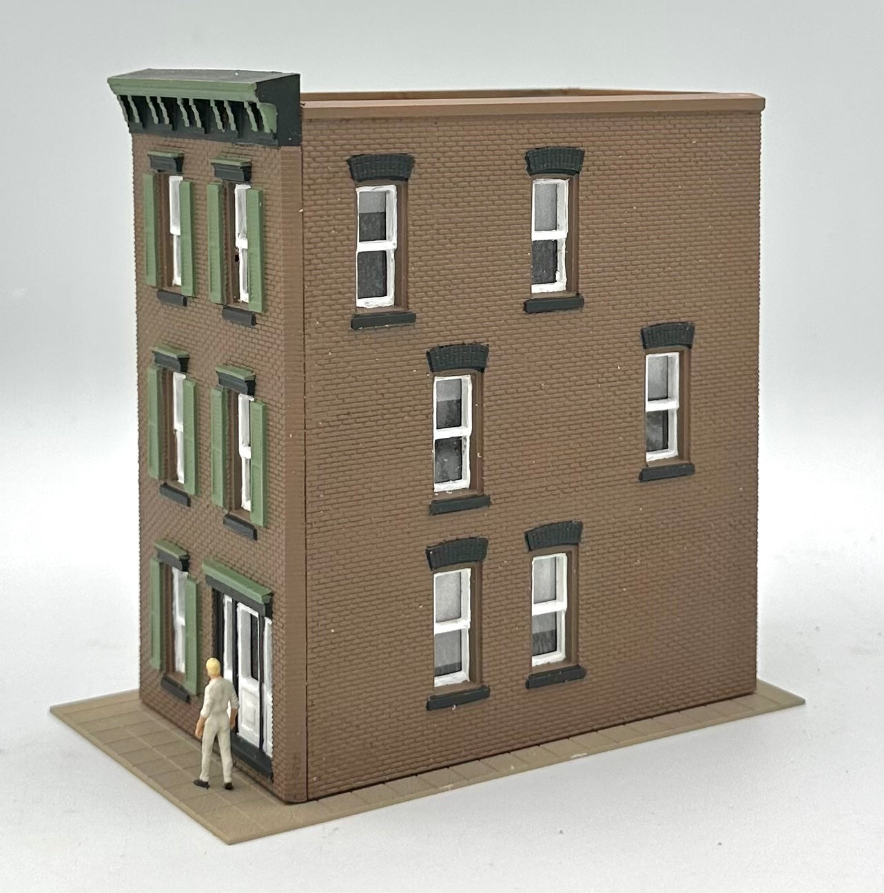 DPM 3# #111 HO Scale 3-Story Brick Built Town House LED Lighted Fully Assembled.