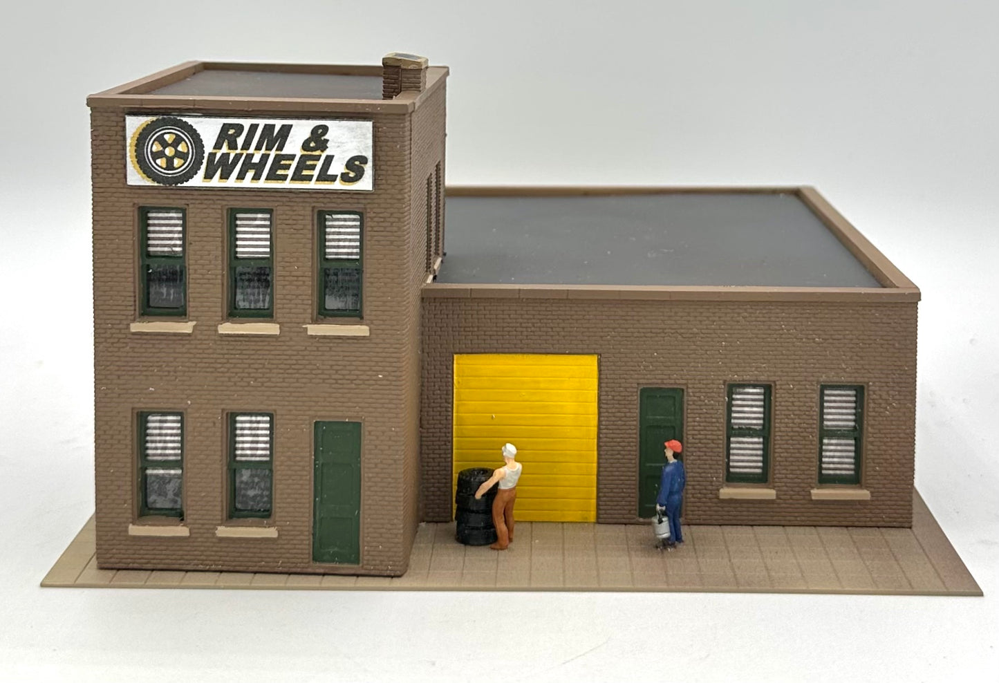 DPM #112 HO Scale 2-Story Brick Built "Rim & Wheels" Warehouse LED Lighted Fully Assembled.