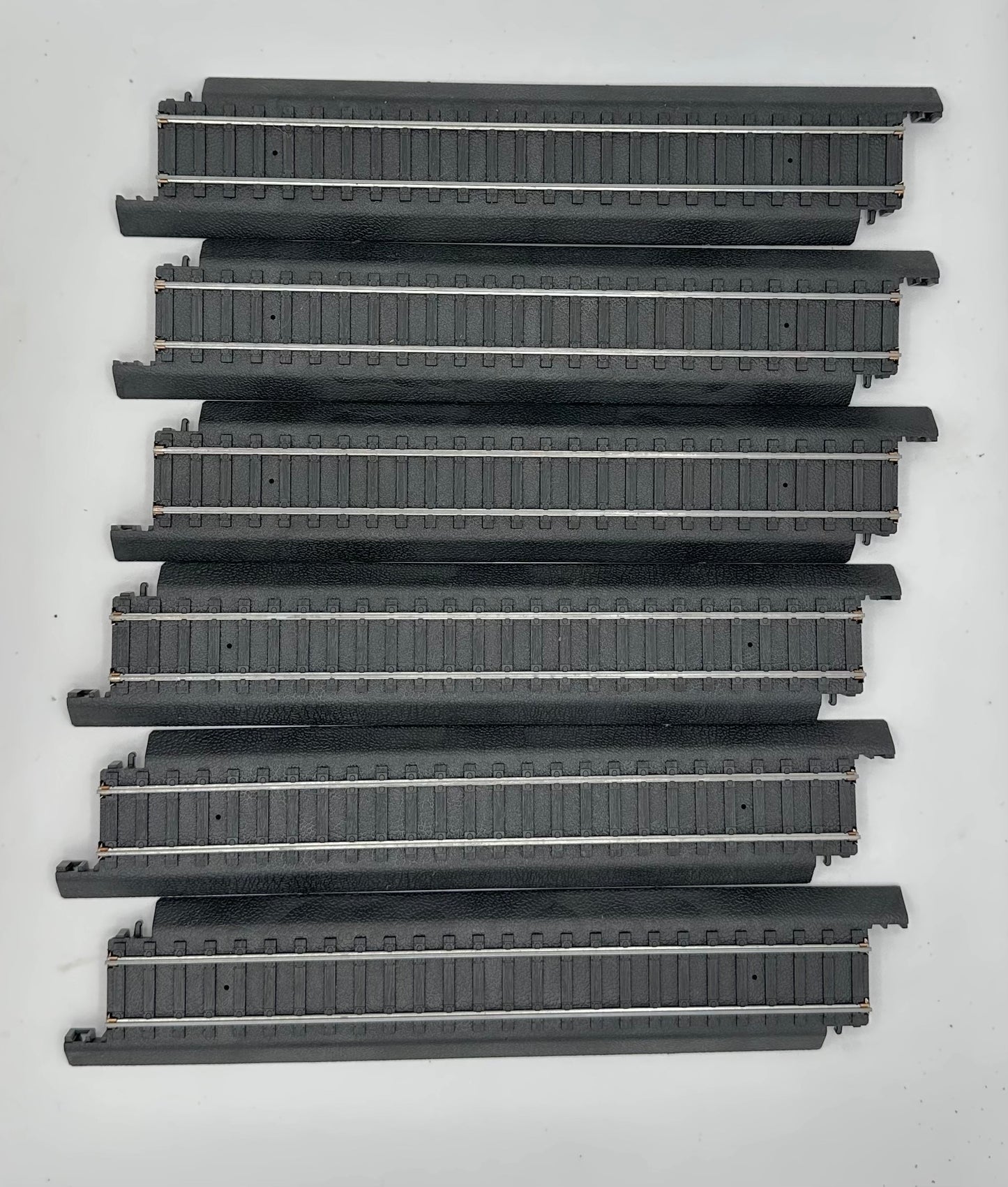 Life-Like HO Power-Lok 9" Straight Track 6 pc.