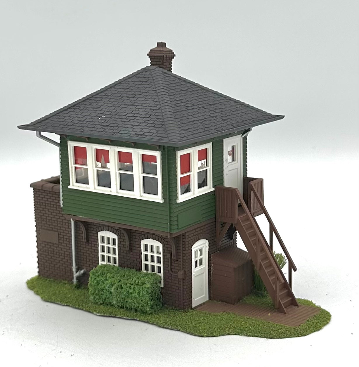 Atlas #704 HO Scale Custom PaintedLandscaped Trackside Signal Tower Fully assembled