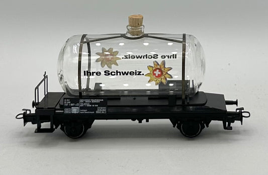 Marklin 44521 HO Scale Glass Tank Car "Ihre Schweiz"