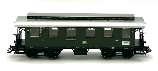 Marklin 43060 HO Scale 2nd Class German Federal Railways DB Passenger Car