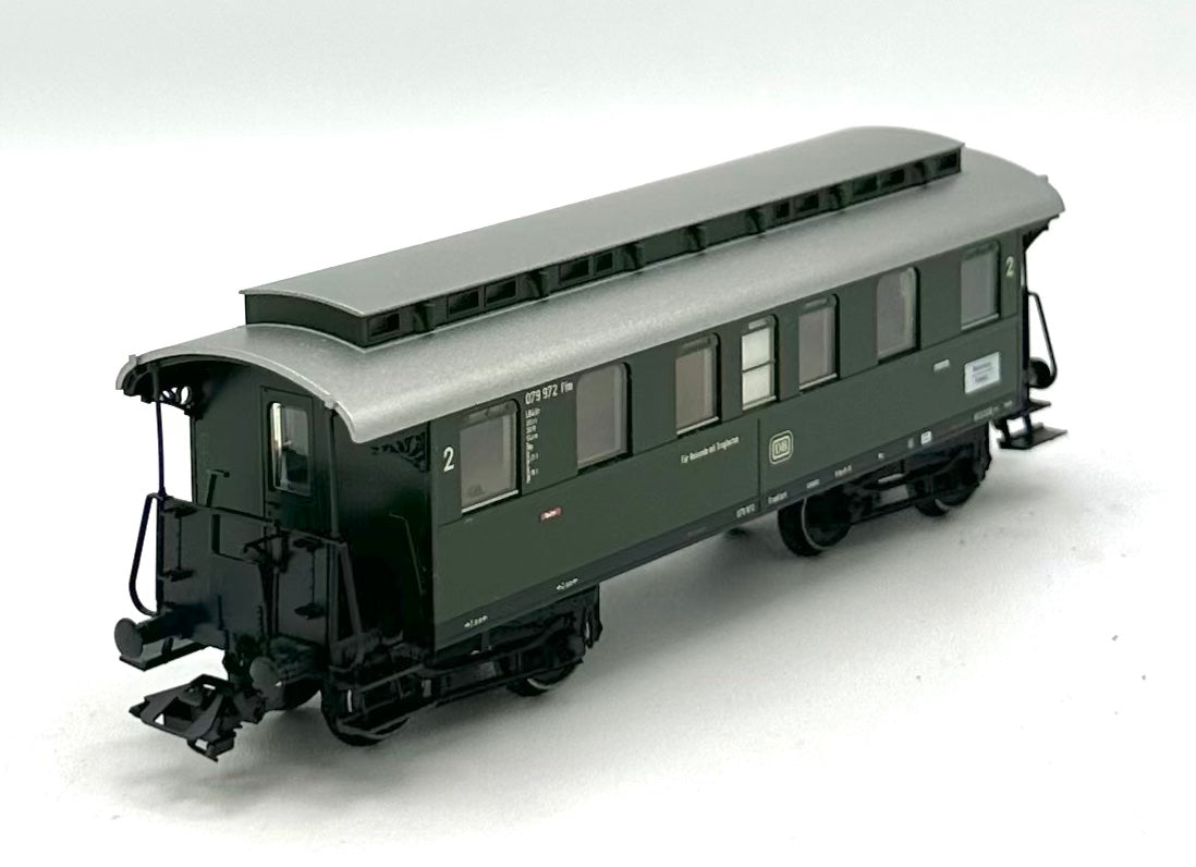 Marklin 43060 HO Scale 2nd Class German Federal Railways DB Passenger Car