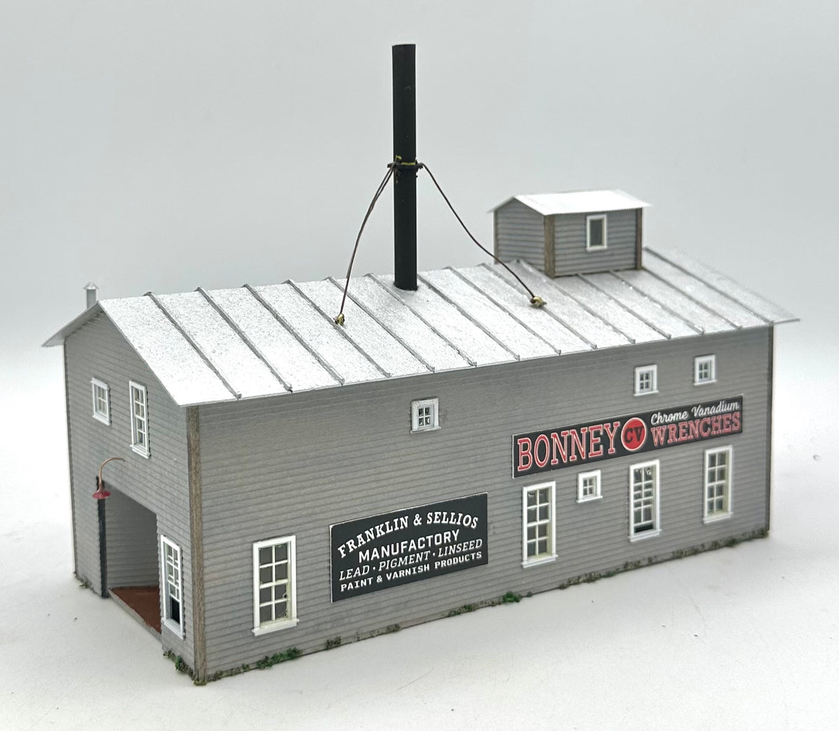 HO Scale Custom Built/Painted/Weathered Wooden Workshop Building Light ...