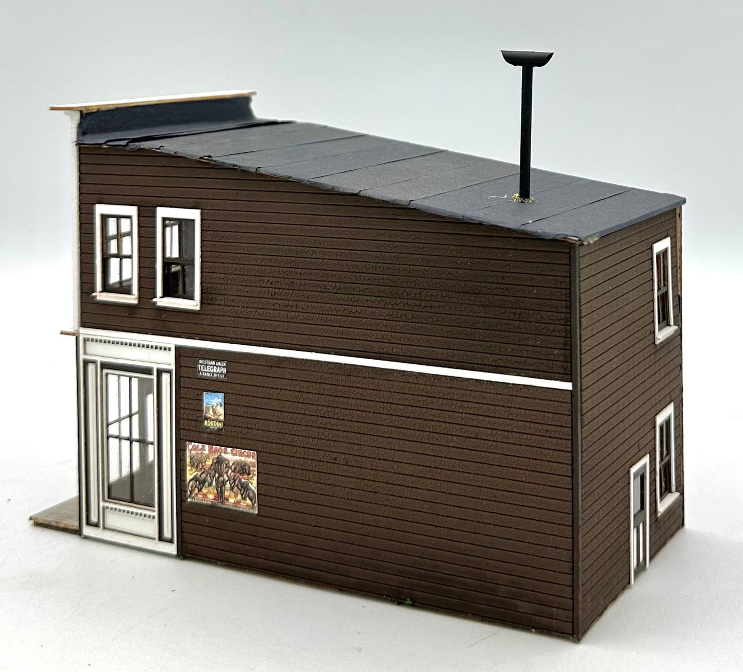Banta Modelworks 2154 HO Scale "Union Bank" Laser Cut Wooden Custom Painted Fully Assembled