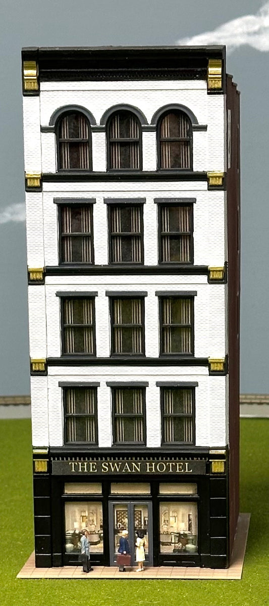 City Classics HO Scale Custom Painted 5-Story Art Deco Building "The Swan Hotel" Street Figures Lighted