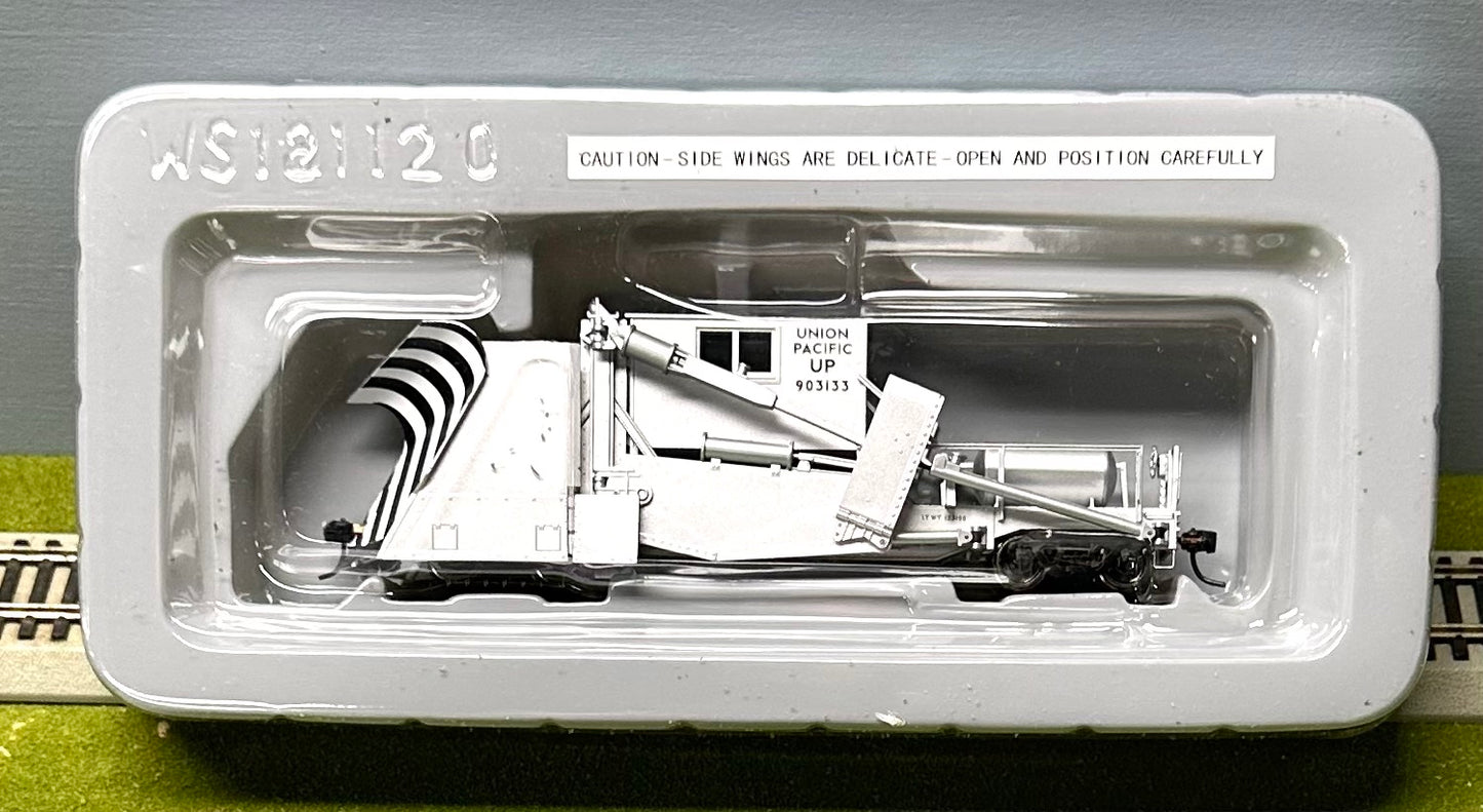 Walthers Proto HO Scale Union Pacific #903133 Jordan Spreader Snow Plow