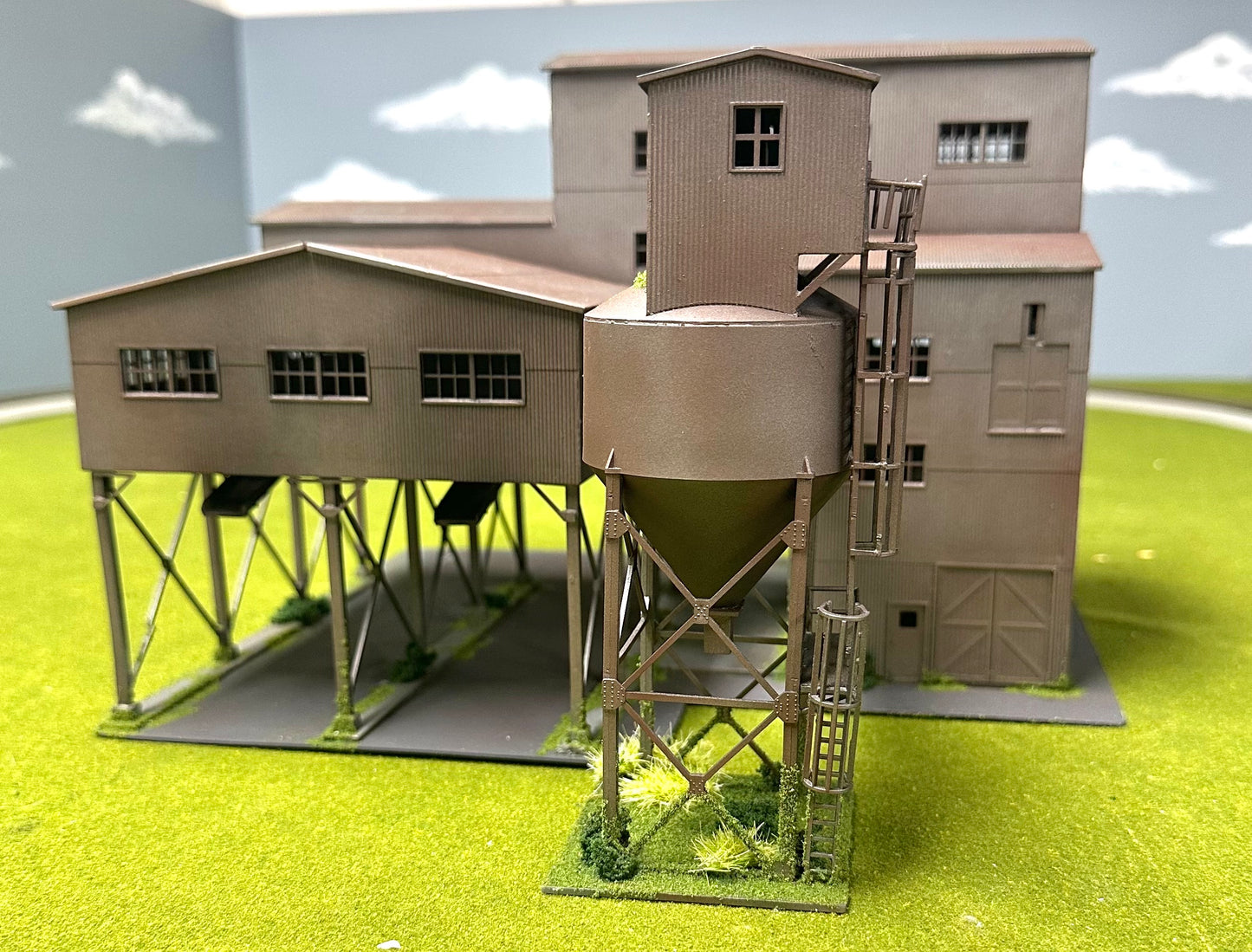 Walthers Cornerstone 933-3836 Diamond Coal Corp. Building Custom Painted/Weathered Building