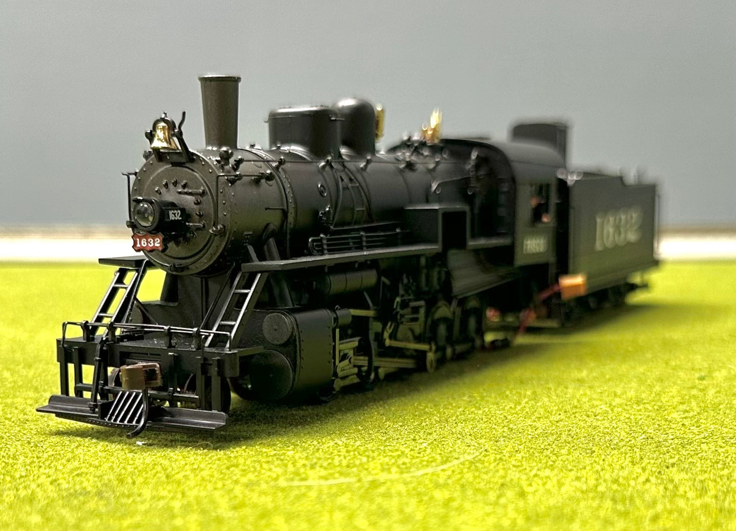 Spectrum 81705 HO Scale 2 10-0 Russian Decapod Frisco DC DCC ready Steam Locomotive