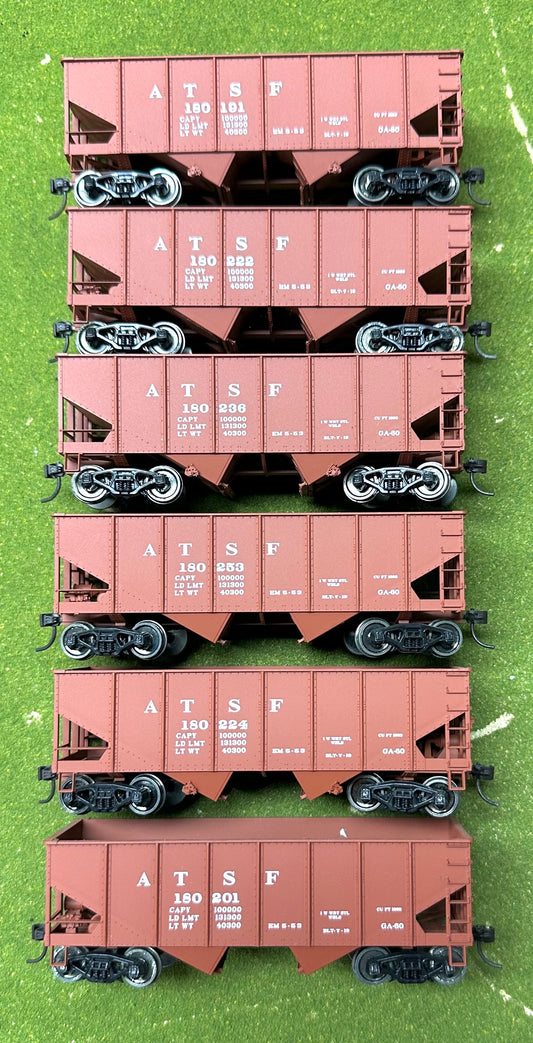 Accurail HO Scale AT&SF 2 Bay Ore Hoppers 6 cars Different Road No's
