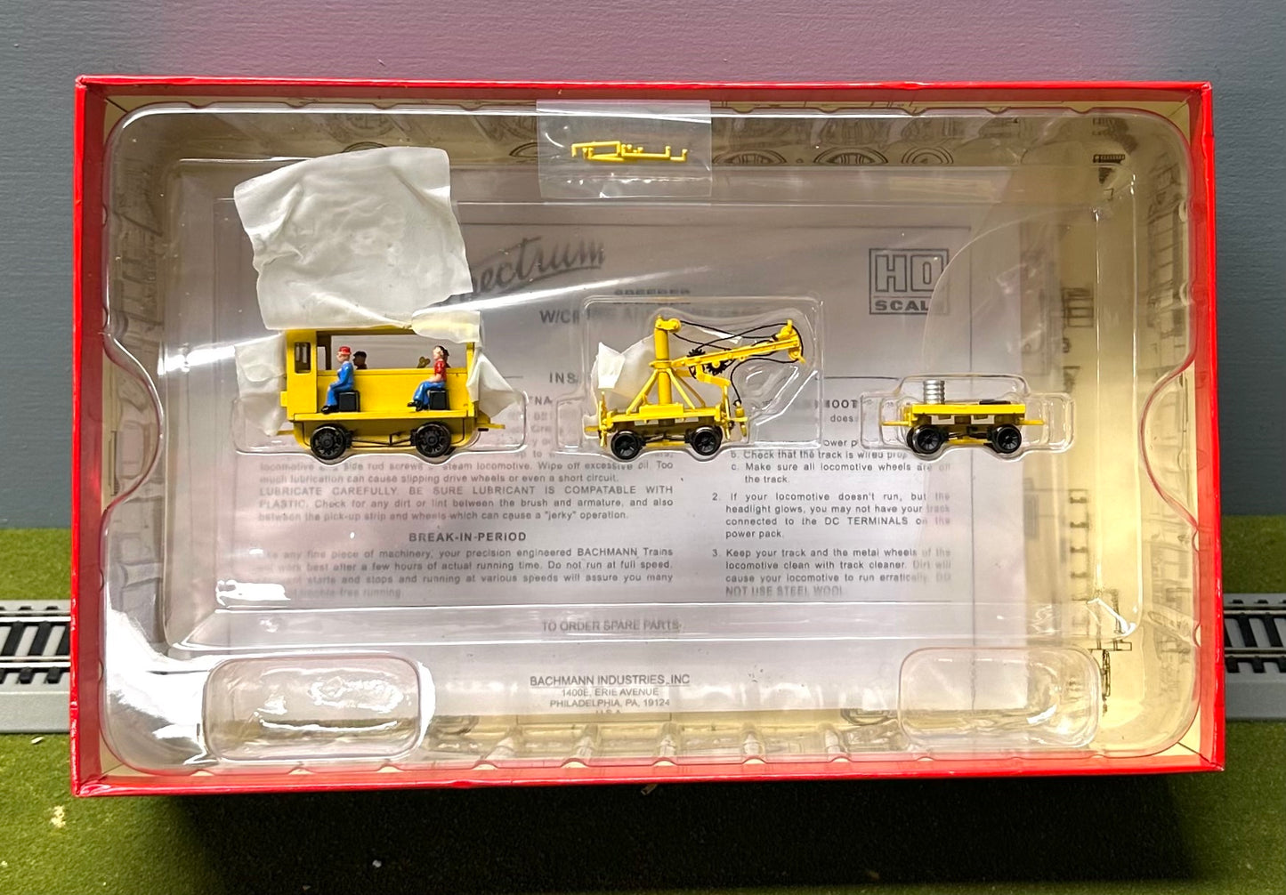 Spectrum 16946 HO Scale Maintenance Of Way Vehicles- Self Propelled DC Speeder with Work Crane&Cart