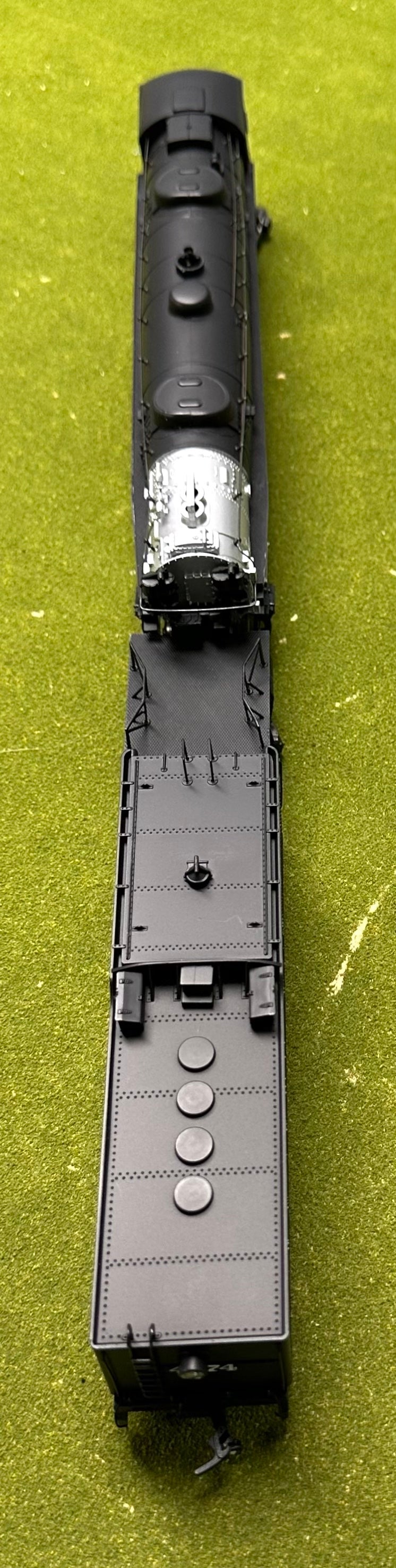 V. Rare RivaRossi 5424 HO Scale Southern Pacific Cab Forward Facing 2-8-8-2 DC Steam Locomotive