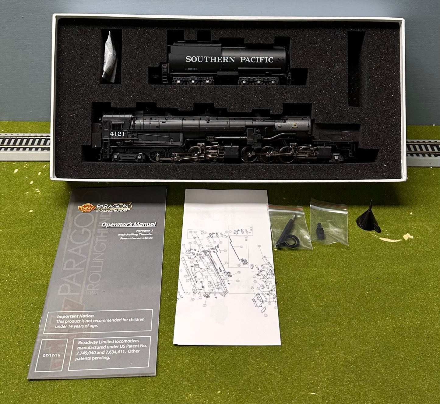 Broadway Paragon 6263 HO Scale 4-8-8-2 Southern Pacific Cab Forward AC5 DC/DCC Paragon3,Smoke Steam Locomotive