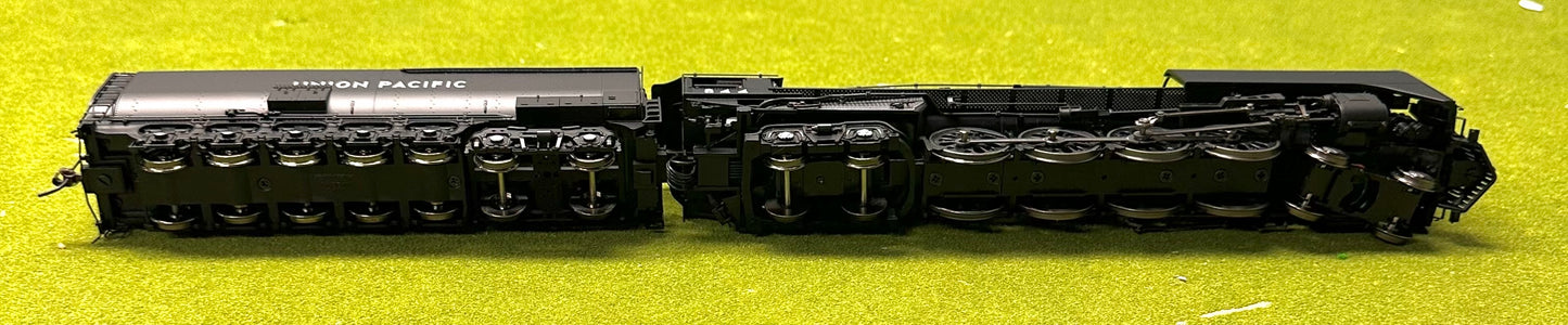 Athearn Genesis G9205 HO Scale Union Pacific FEF-3 4-8-4 Northern DCC w/ MRC Sound Steam Locomotive