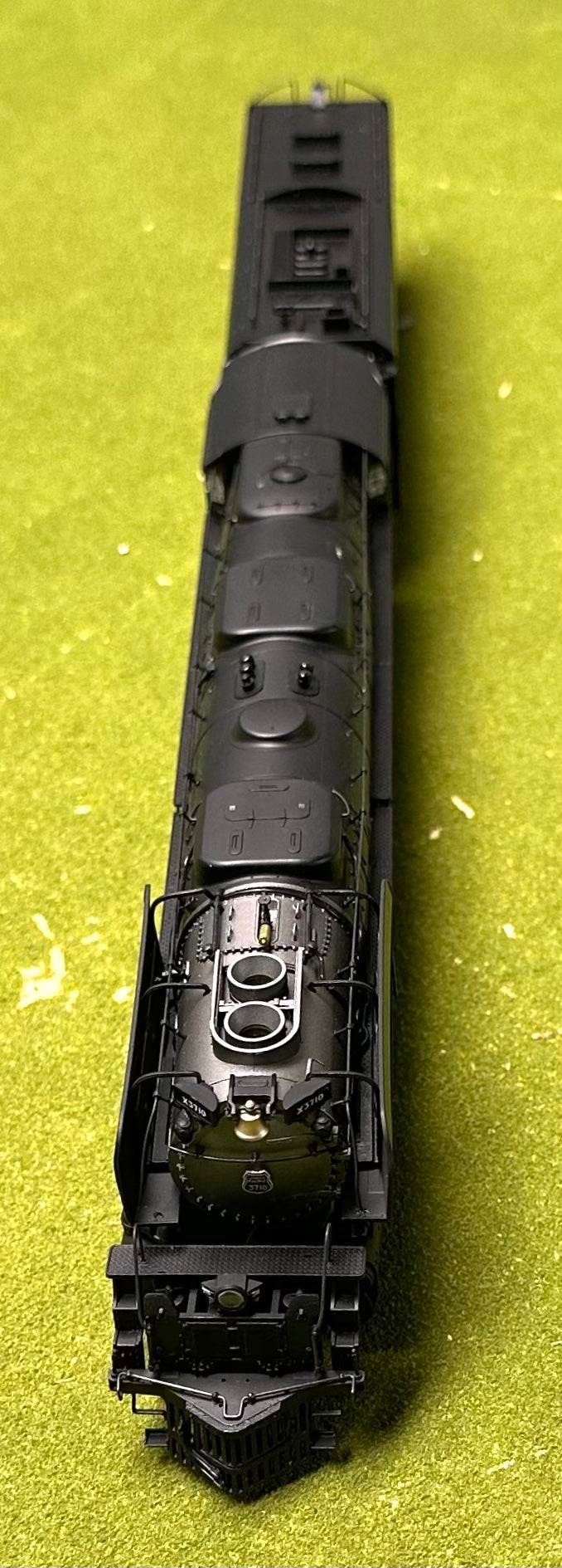 Athearn Genesis G97224 HO Scale Union Pacific Challenger 4-6-6-4  DCC w/ Tsunami Sound Steam Locomotive