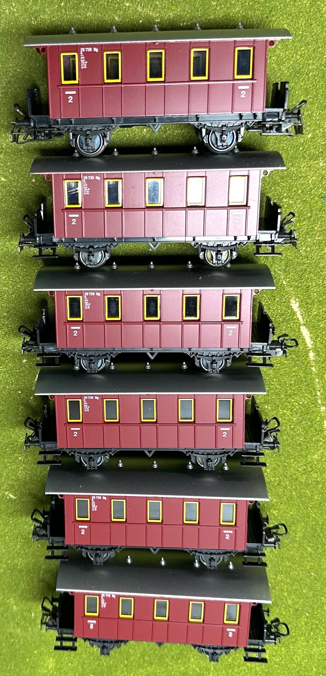 Marklin 4107 HO Scale Std. Branch 2nd Class Passenger Car 6pc