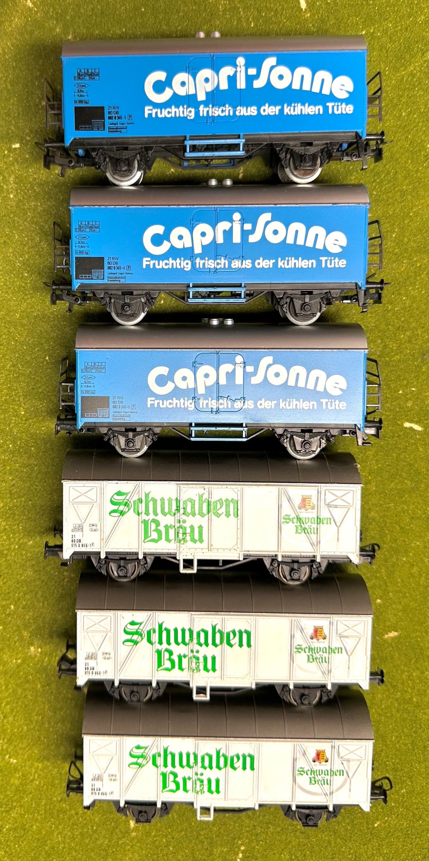 Marklin HO Scale 3 pc Schwaben Brau Bier Wagon, 3 pc Capri-Sonne