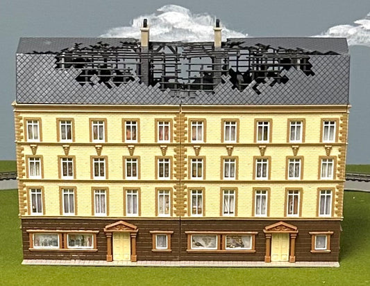 Vollmer 43785 HO Scale 5 -Story Office. Block with Fire Damaged Roof.