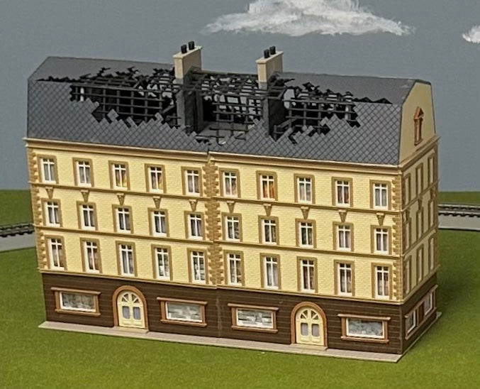 Vollmer 43785 HO Scale 5 -Story Office. Block with Fire Damaged Roof.