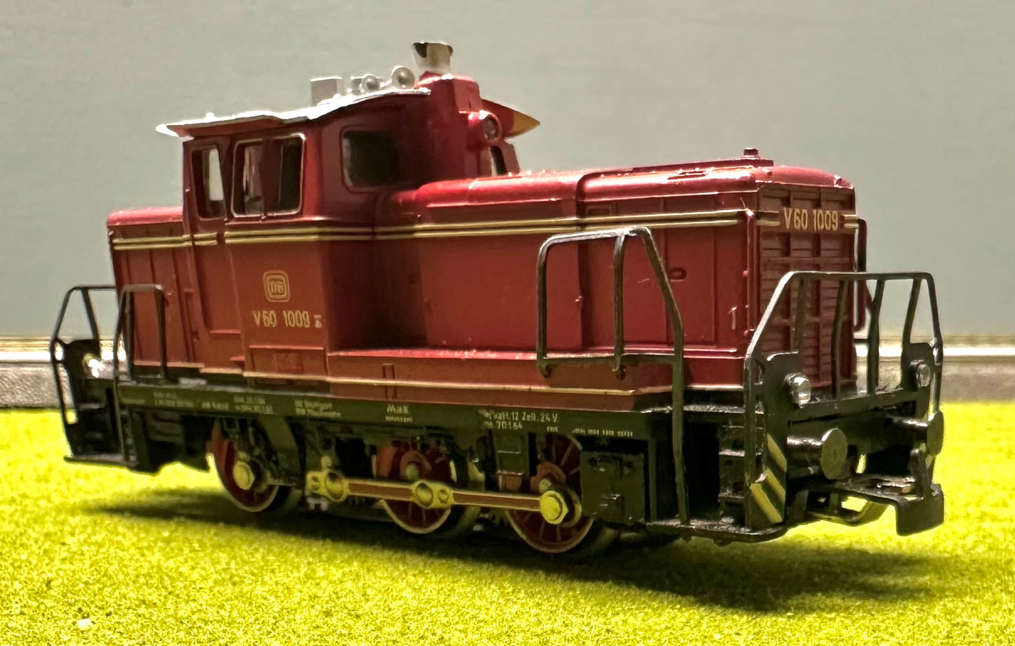 Marklin 3065 HO Rare Analog 3-Rail AC Diesel Locomotive. DB V60 1009