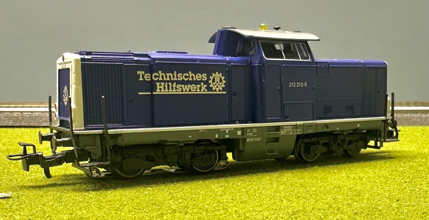 Marklin 3372 HO DB BR212 3-Rail Analog AC Diesel Locomotive