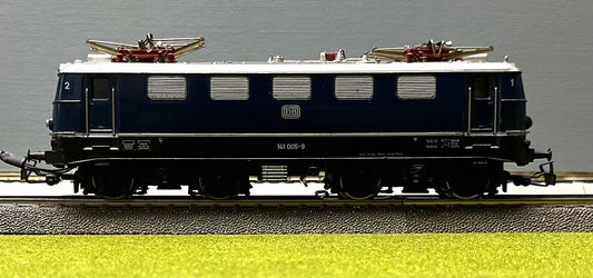 Marklin 3039 HO DB 141 005-9 3-Rail Analog AC Electric Locomotive