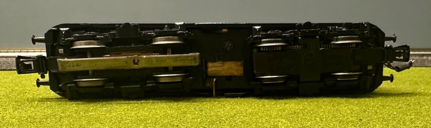 Marklin 3039 HO DB 141 005-9 3-Rail Analog AC Electric Locomotive