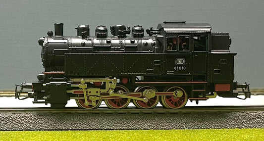 Marklin HO DB BR 81 010 3-Rail Analog AC Steam Locomotive