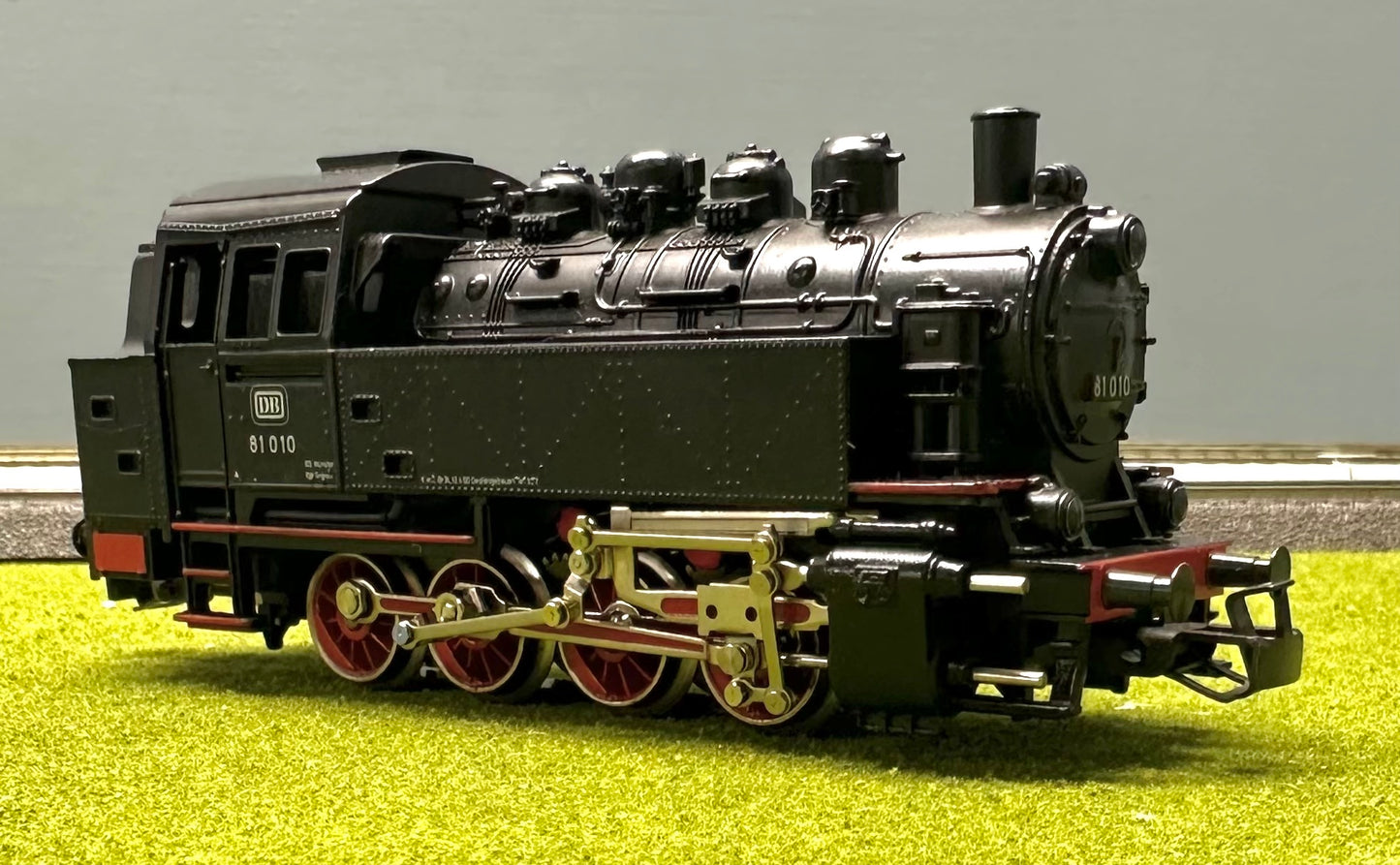 Marklin HO DB BR 81 010 3-Rail Analog AC Steam Locomotive